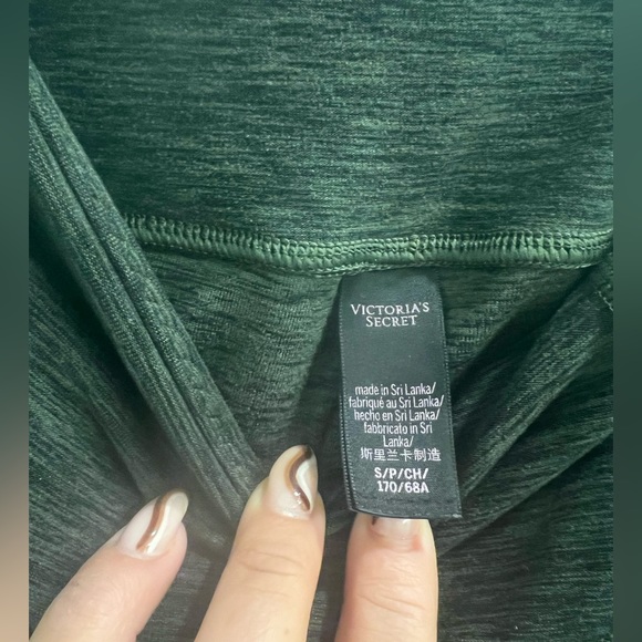 Victoria's Secret Yoga Leggings - Picture 3 of 3